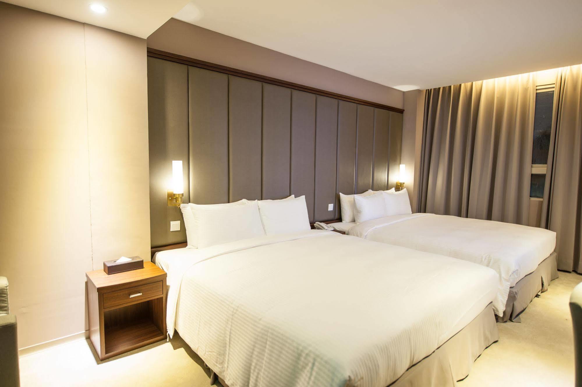 Wish Inn Hotel Kaohsiung Exterior photo