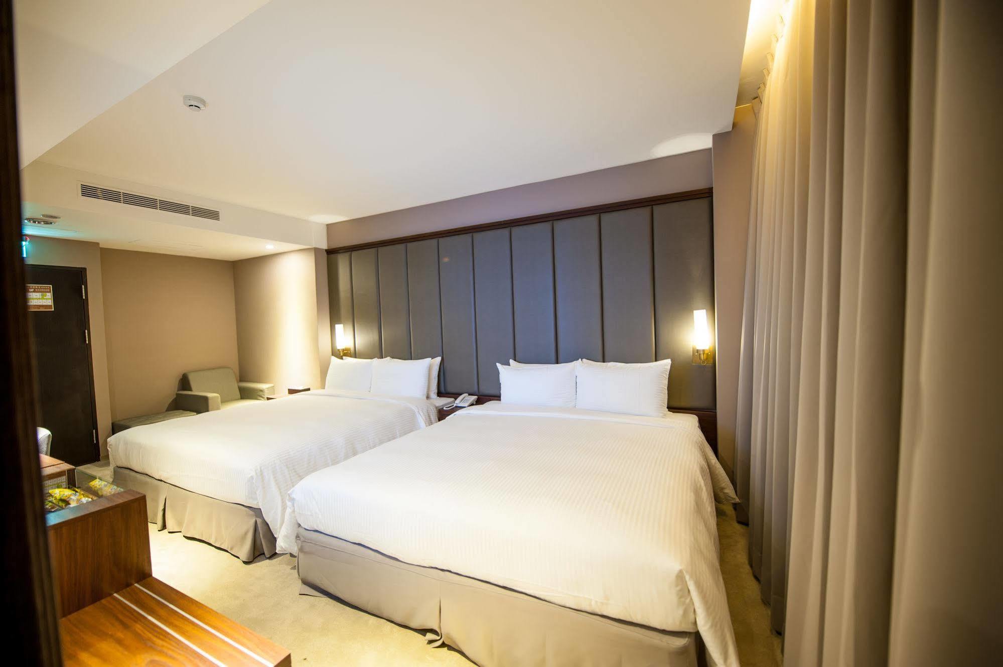 Wish Inn Hotel Kaohsiung Exterior photo